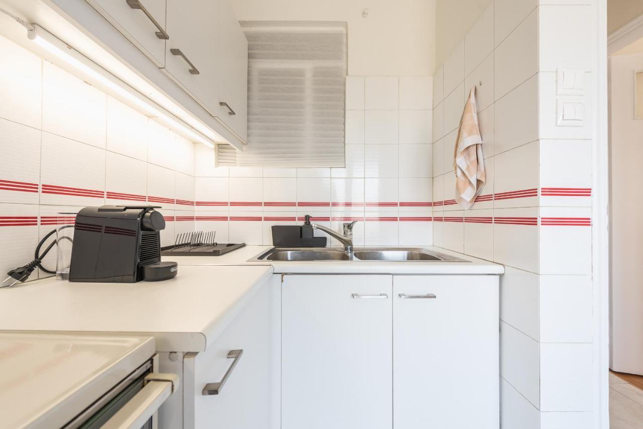 Cozy And Fresh Apt Close To Metro 아테네 외부 사진
